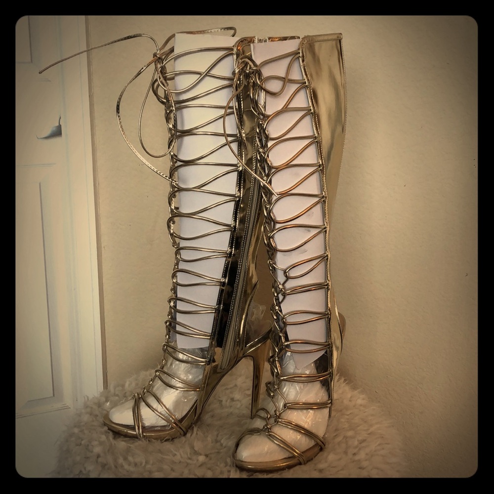 NWOT Gold gladiator heels